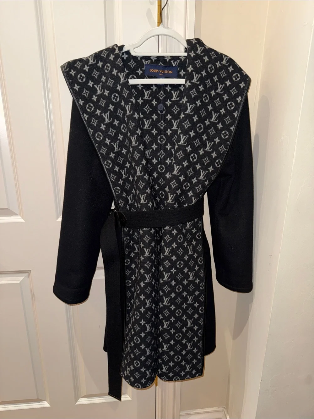 Louis Vuitton wool hooded wrap coat. Size 38. Worn 3-4x. Like new.